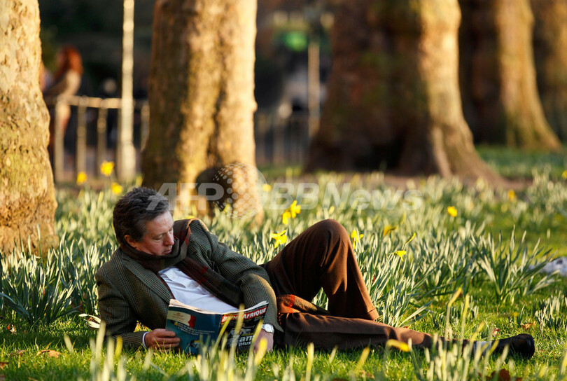 英国はもう春？ 異例の温かさ18度