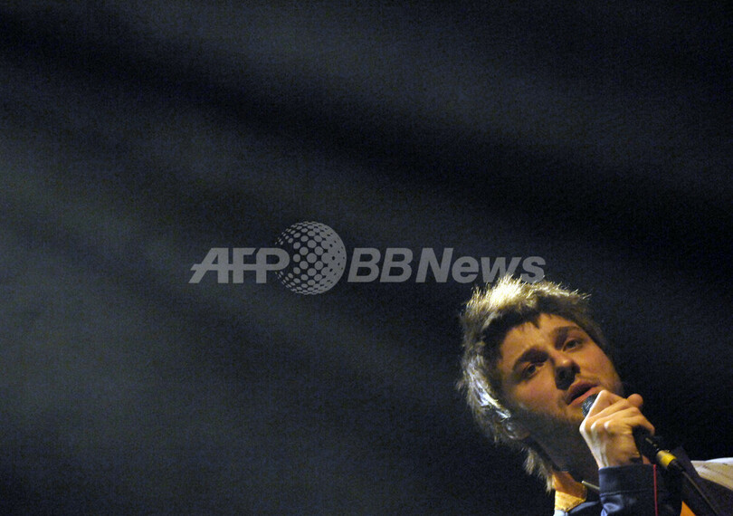 カナダ人歌手ピエール・ラポワント パリでコンサート開催 - フランス