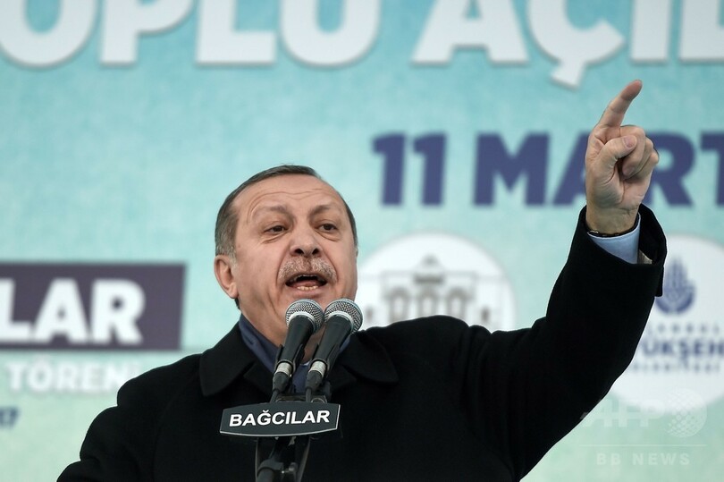 トルコ大統領 外相機着陸拒否のオランダを ナチの残党 と非難 写真3枚 国際ニュース Afpbb News