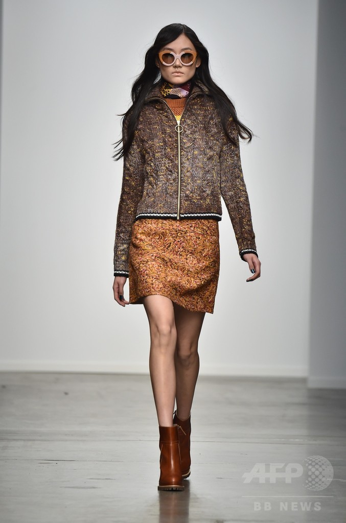 サイケデリックな時計柄プリントに注目、「カレン ウォーカー」15/16年秋冬