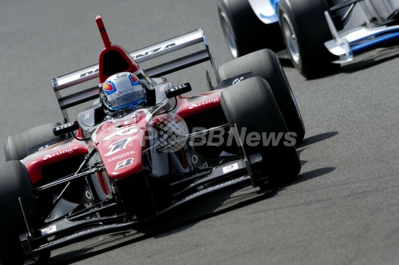＜06 FORMULA NIPPON・第1戦＞決勝はSCの先導で始まった - 富士
