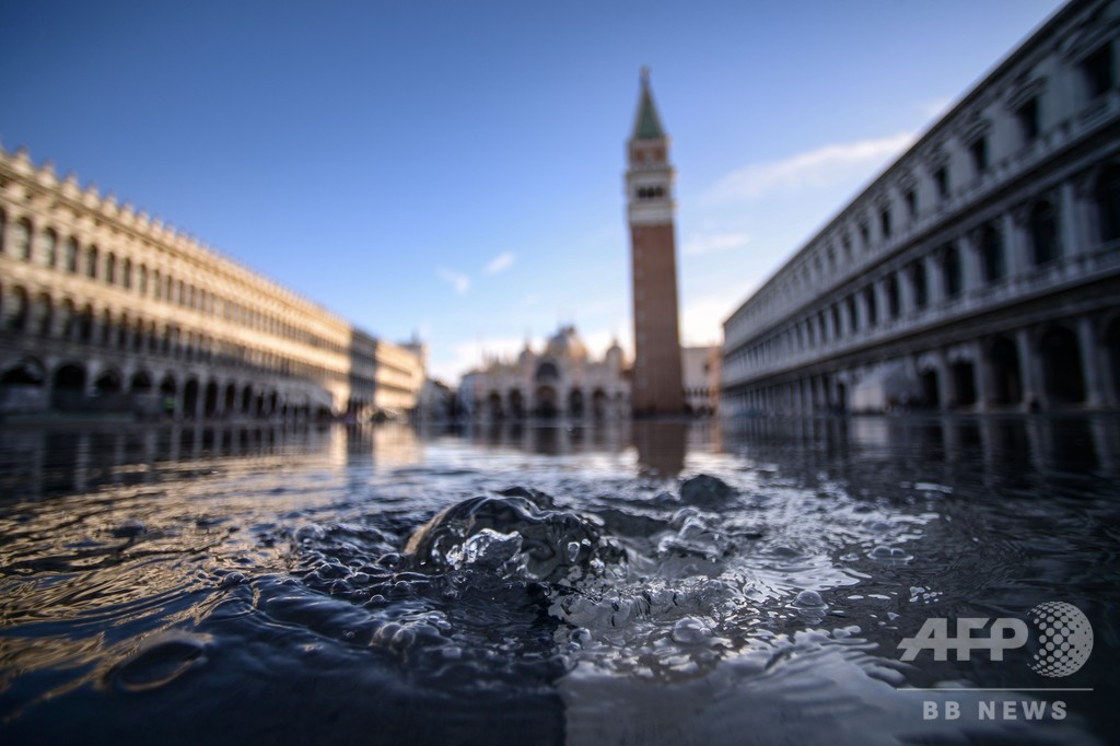 伊政府 ベネチアに非常事態宣言 高潮で浸水被害 写真12枚 国際ニュース Afpbb News