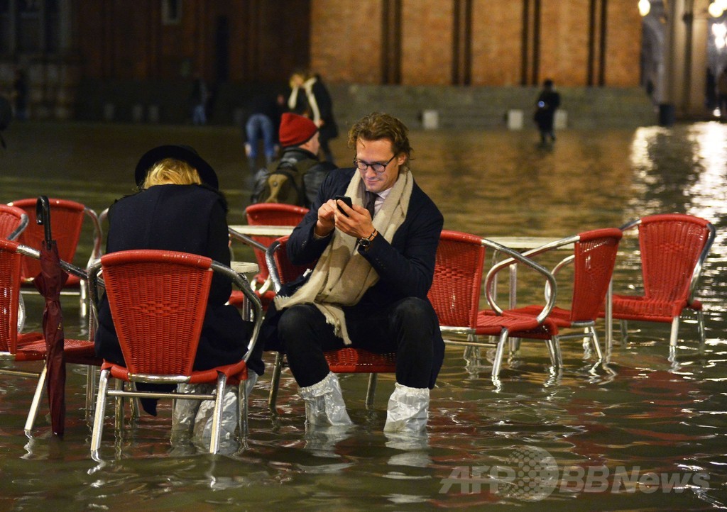 水の都ベネチア冠水、観光は長靴でどうぞ 写真23枚 国際ニュース：AFPBB News
