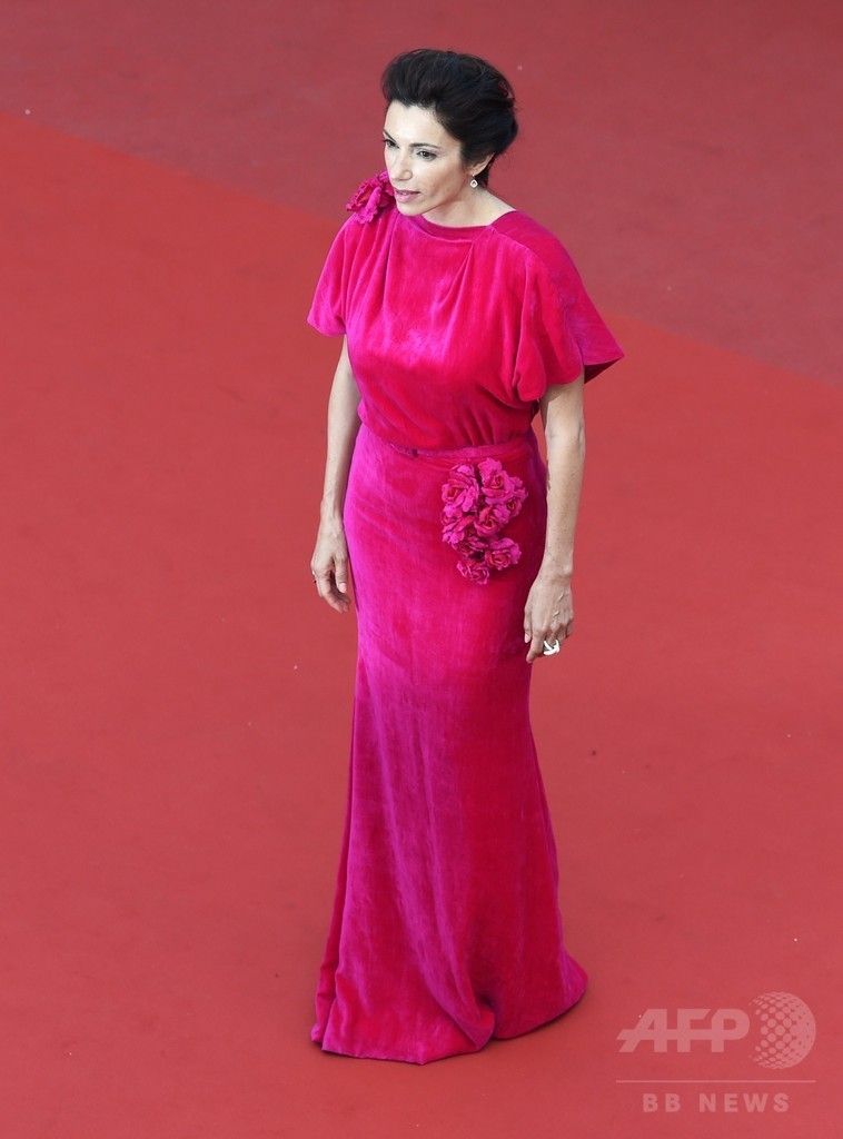 カンヌ7日目、エミリー・ブラントほか華やかなレッドカーペットをチェック