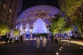 アラブ首長国連邦（UAE）ドバイの万博会場に入場する来場者（2021年9月30日撮影）。(c)Giuseppe CACACE / AFP