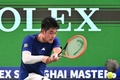 男子テニス、上海マスターズ、シングルス3回戦。リターンを打つウー・イービン（2024年10月6日撮影）。(c)Hector RETAMAL/ AFP