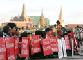 2007年6月20日、バンコク（Bangkok）でデモに参加するタクシン・シナワット（Thaksin Shinawatra）前首相の支持者。(c)AFP/Pornchai KITTIWONGSAKUL