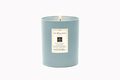 「ジョー マローン（Jo Malone）」と英老舗ペイント＆壁紙メーカー「ファロー＆ボール（FARROW &amp; BALL）」がコラボレーションしたカラード キャンドル。ブルー アガバ ＆ カカオ[オーバル ルーム ブルー No.85]。9975円。(c)Jo Malone