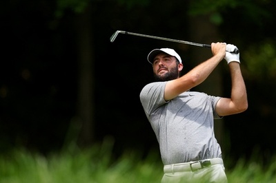 シェフラーへの訴追取り下げ、警官暴行などで一時拘束