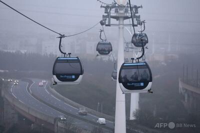 「ゲレンデのよう」 パリ郊外で都市型ケーブルカー開業