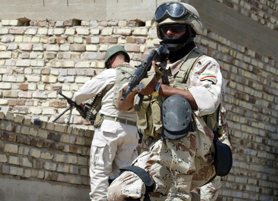 イラク中部のヒッラで、新人警官の列に自動車爆弾、8人死亡