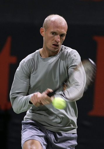 ＜男子テニス・カタール・エクソン・モービル・オープン 2007＞ダビデンコ ヒュンタクを降し2回戦へ - カタール