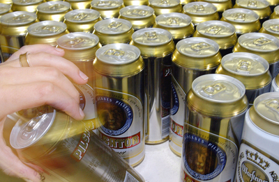 安売り・飲み放題など、アルコール規制指針を採択 WHO