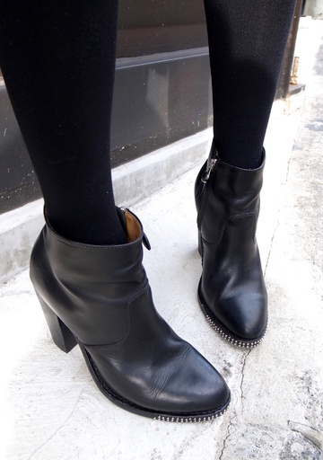 ＜街角スナップ＞シューズデザイナー、アンジェラ・スコットさん