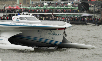 太陽エネルギーで目指せ世界一周