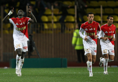 モナコ ホームでロリアンを降す