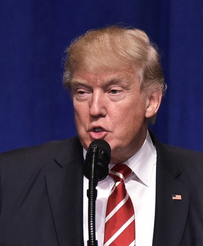 入国禁止令、世論調査で反対優勢 トランプ氏「偽ニュース」と一蹴