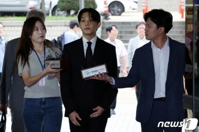 ユ・アイン氏、令状実質審査を前に再び謝罪