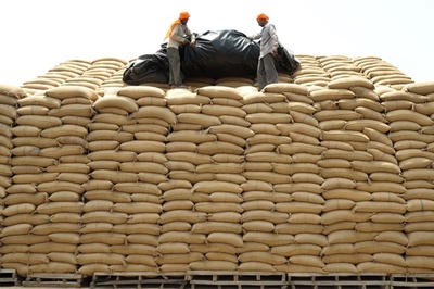 インド・モディ政権の慎重な改革案、大胆な策求める声も