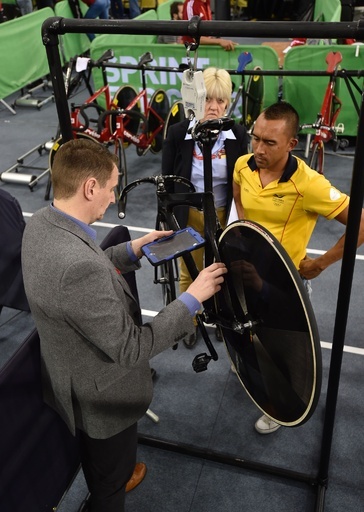 UCI、隠しモーター発見へレース中の検査を検討