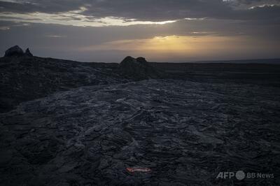エチオピアの火山、1万2000年ぶりに噴火