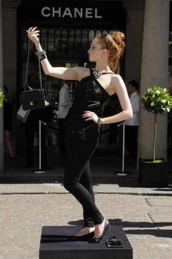 シャネル、コベントガーデンに期間限定ビューティ・ショップ