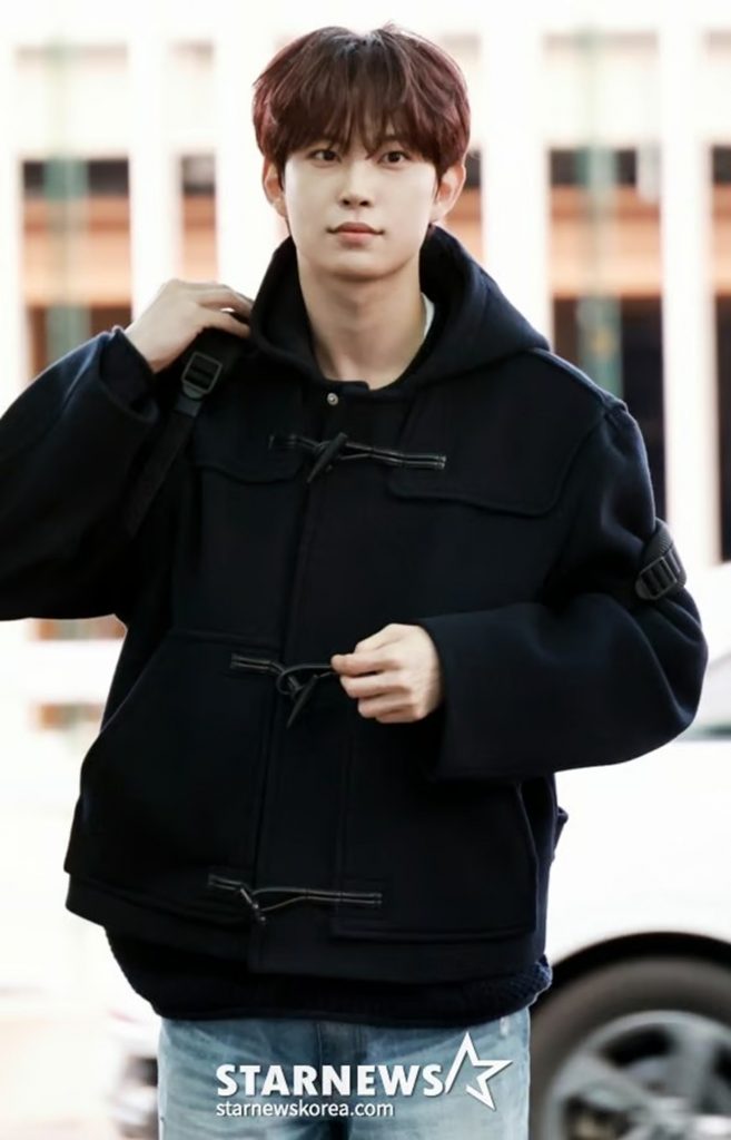 (c)STARNEWS