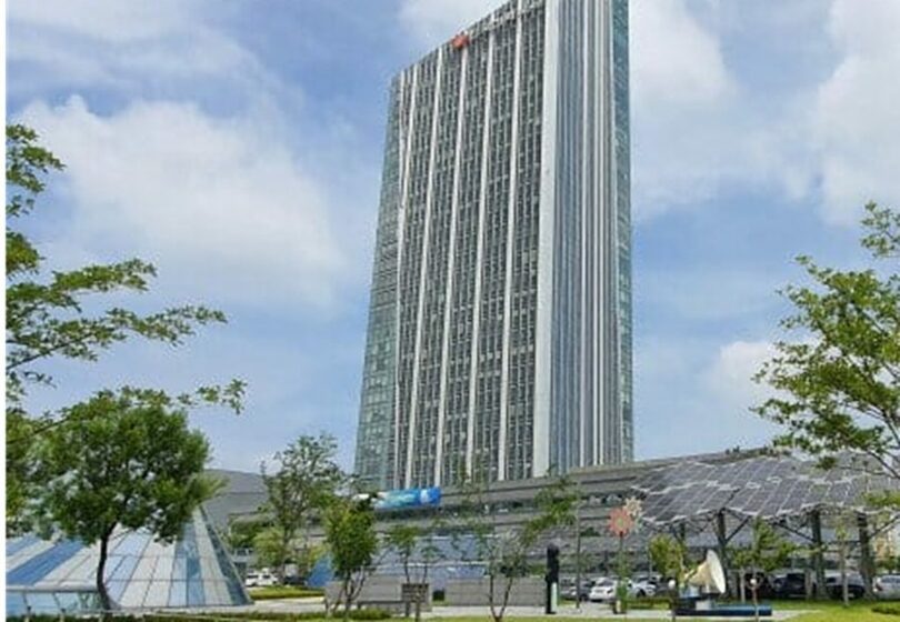 韓国電力の羅州本社駐車場に設置された太陽光発電設備(c)KOREA WAVE