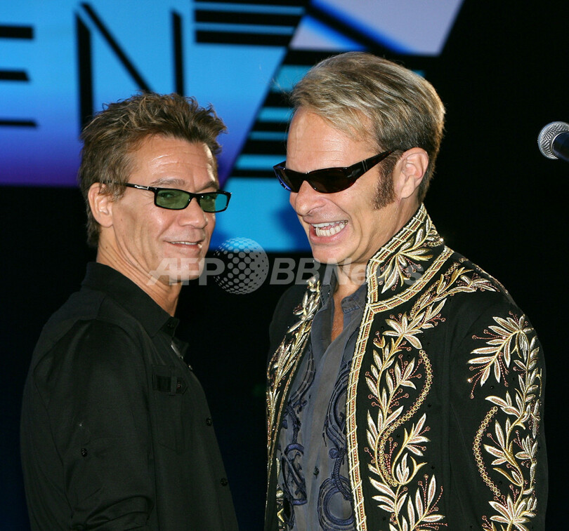 伝説的米ロックバンドのヴァン・ヘイレン 再結成ツアーを発表