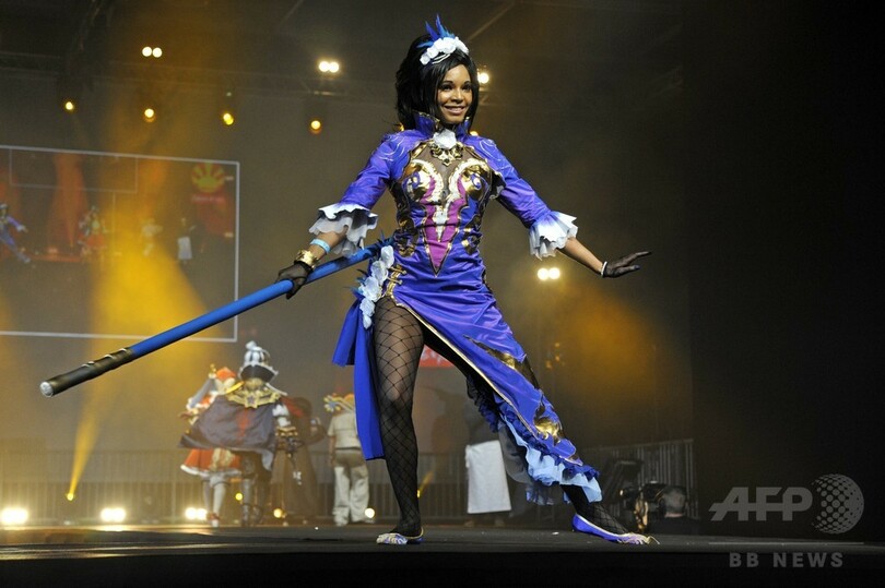 仏パリでジャパンエキスポ開幕、コスプレ好きが大集合