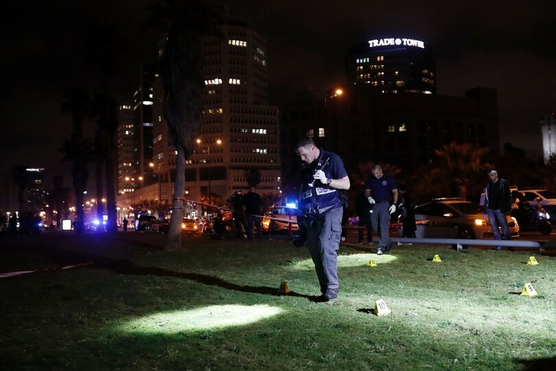 テルアビブで無差別殺傷、米観光客死亡 12人負傷