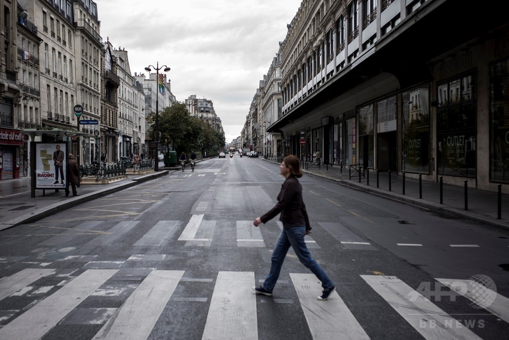 フランスでは歩行者の40%が信号無視、日本は2% ルール守る意識に差 フランスでは歩行者の40%が信号無視、日本は2% ルール守る意識に差