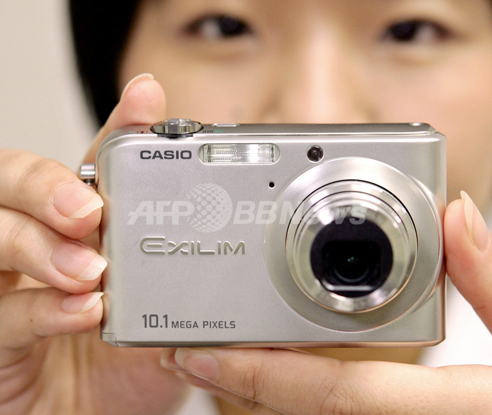 カシオ、1000万画素の「Exilim zoom EX-Z1000」を発売 - 東京 写真2枚