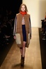 米ニューヨーク市内で発表された「BCBG マックス・アズリア」15/16年秋冬コレクション（2015年2月12日撮影）。(c)AFP/Getty Images/Frazer Harrison