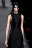 米ニューヨーク市内で発表された「アレキサンダー ワン（Alexander Wang）」15/16年秋冬コレクション（2015年2月14日撮影）。(c)AFP/Getty Images/Neilson Barnard