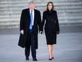米首都ワシントンのリンカーン記念館で就任記念行事に出席したドナルド・トランプ次期大統領とメラニア夫人（2017年1月19日撮影）。(c)AFP/Brendan Smialowski