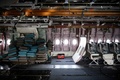 航空機保管会社ターマック・アエロセーブが保管する、座席や備品が取り外された航空機の内部。フランス南西部アズレで（2021年2月4日撮影）。(c)Lionel BONAVENTURE / AFP