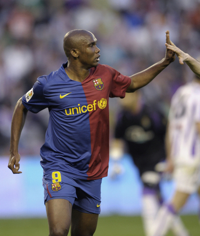 FCバルセロナ エトーの得点でバジャドリードを下す