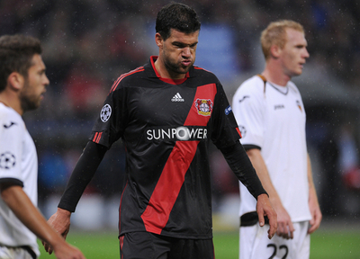 泥沼化するレバークーゼンとバラック代理人の確執