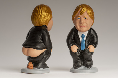 【写真特集】カタルーニャ伝統クリスマス恒例の排便人形「カガネル」