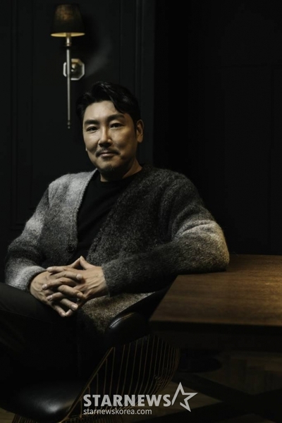 映画「対外秘」チョ・ジヌン「イ・ソンミンと呼吸…毎日嫉妬して感心した」（下）