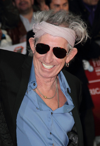 エディ・スリマン、キース・リチャーズのツアー衣装をデザイン