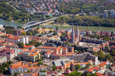 中国のBYD、欧州初の生産拠点を発表 30年に欧州最大のEV販売業者を目指す