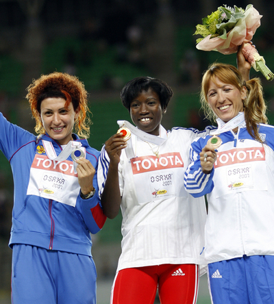 サビネ 女子三段跳びを制す