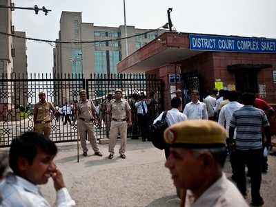 インド集団レイプ殺害事件、被告4人に死刑判決