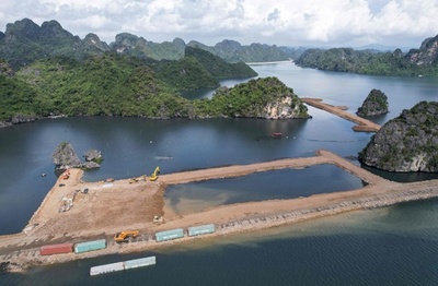 世界遺産「ハロン湾」隣に巨大複合施設を建設、批判続出 ベトナム