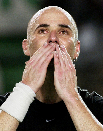 アガシ氏 現役時代の興奮剤使用を告白