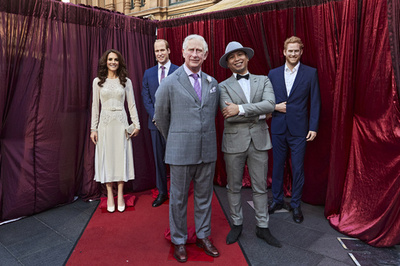 豪マダム・タッソー、英国王の新しいろう人形公開