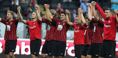 乾が先制点、フランクフルト開幕3連勝