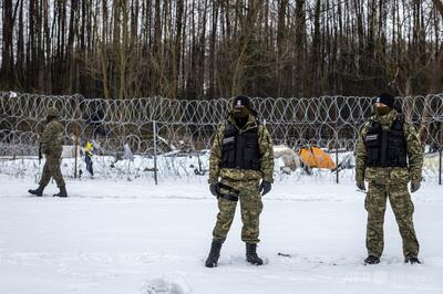 ポーランド、難民申請受け付けを一時停止 ベラルーシ経由の流入対応で